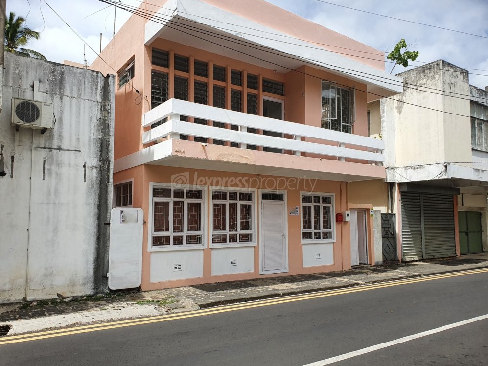 COMMERCIAL BUILDING FOR SALE AT Port Louis